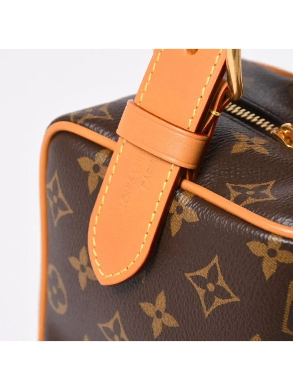 Louis Vuitton Locker Dopp Kit Cargo Clutch Handbag Brown Gold
